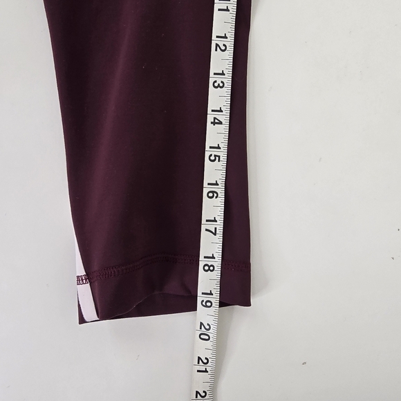 Lululemon Run Track Time Crop Leggings Size 6 Bordeaux Drama/ Pretty Pink - Picture 11 of 12